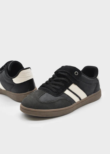 Trainer
