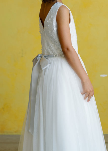 Sleeveless Tank Lace with Clean Tulle Skirt Communion Dress