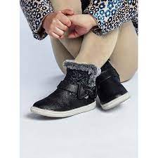 PaddedHeartFurBoot
